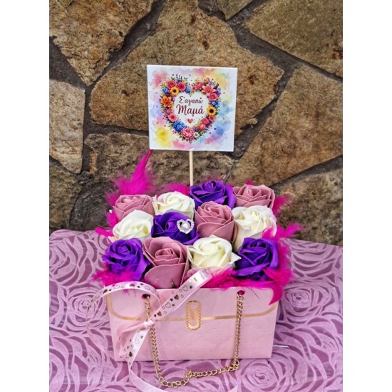 Τσαντάκι με soap roses και stick Σ'αγαπώ Μα΄μά